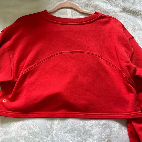 Lululemon Cropped Crewneck - Picture 6 of 6
